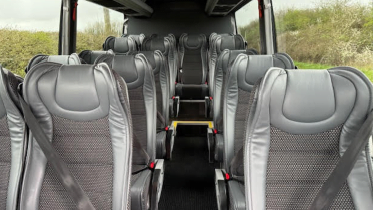 29 seater Coach Hire (2)